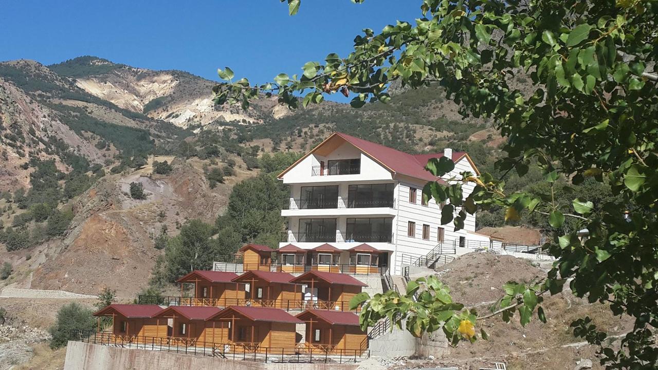 Hotel Karsi Bahce Sebinkarahisar Exterior foto